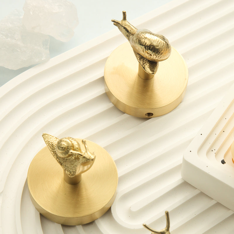 Animal disc brass hook